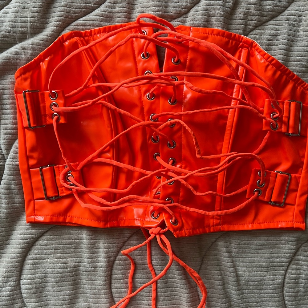 Rave crop top